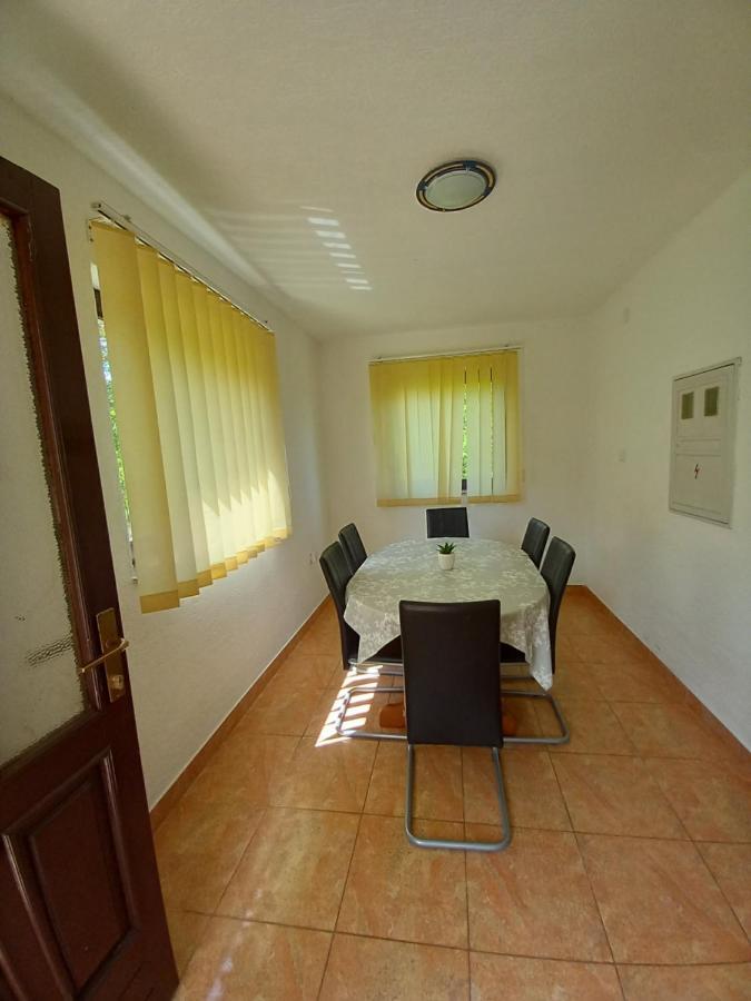 Apartman Filip Apartment สโมลยานัซ ภายนอก รูปภาพ