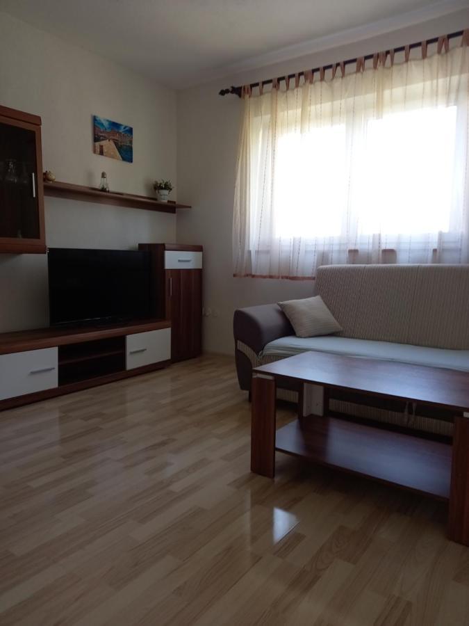 Apartman Filip Apartment สโมลยานัซ ภายนอก รูปภาพ