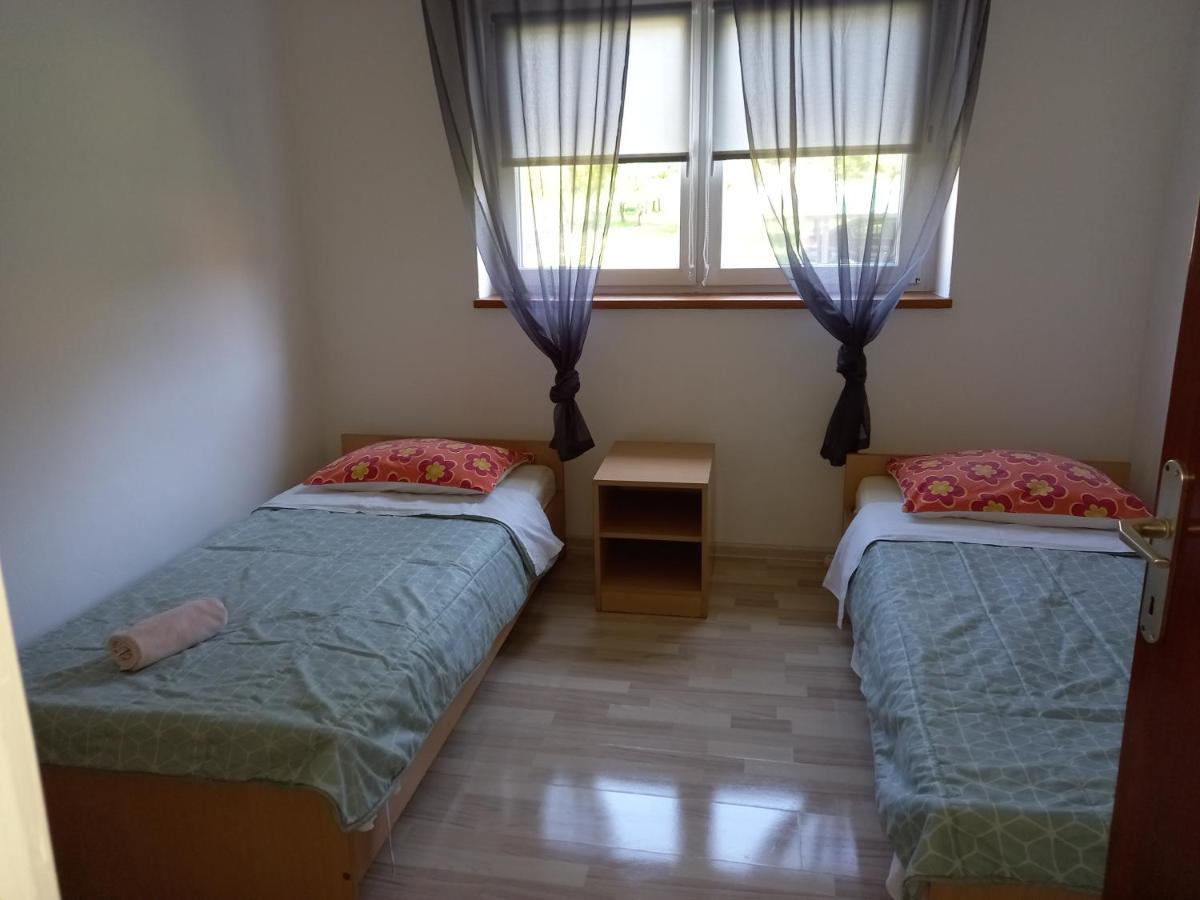 Apartman Filip Apartment สโมลยานัซ ภายนอก รูปภาพ