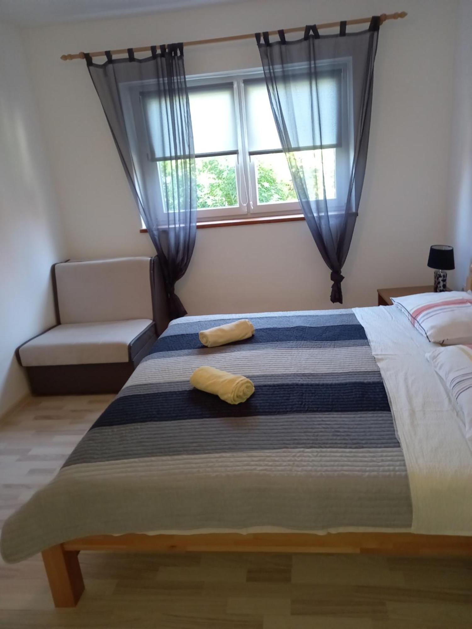 Apartman Filip Apartment สโมลยานัซ ภายนอก รูปภาพ